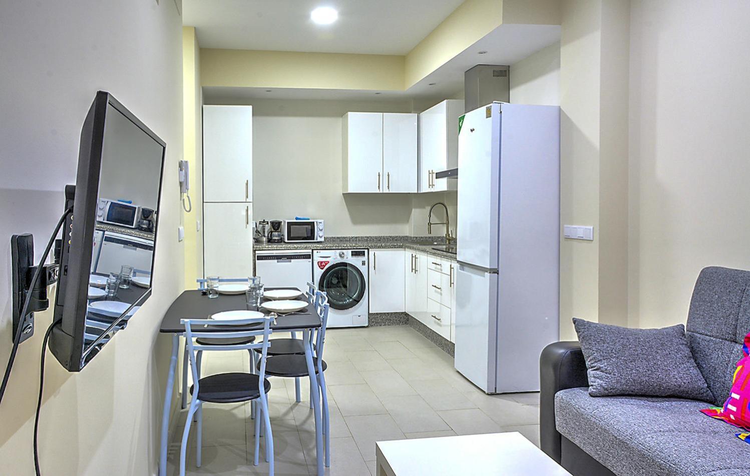 Exclusivo Piso Renovado Appartamento Siviglia